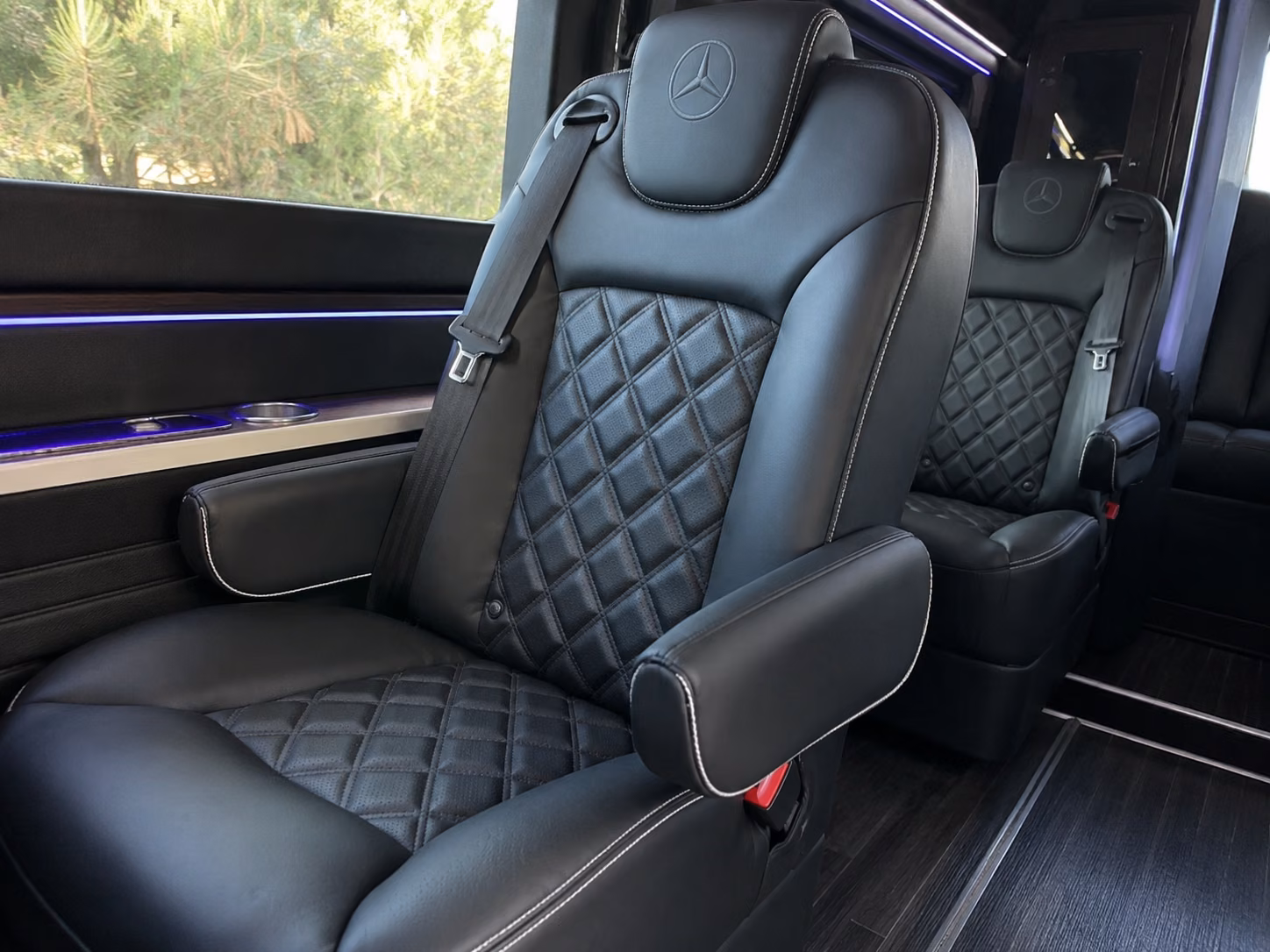 10 passenger sprinter van interior