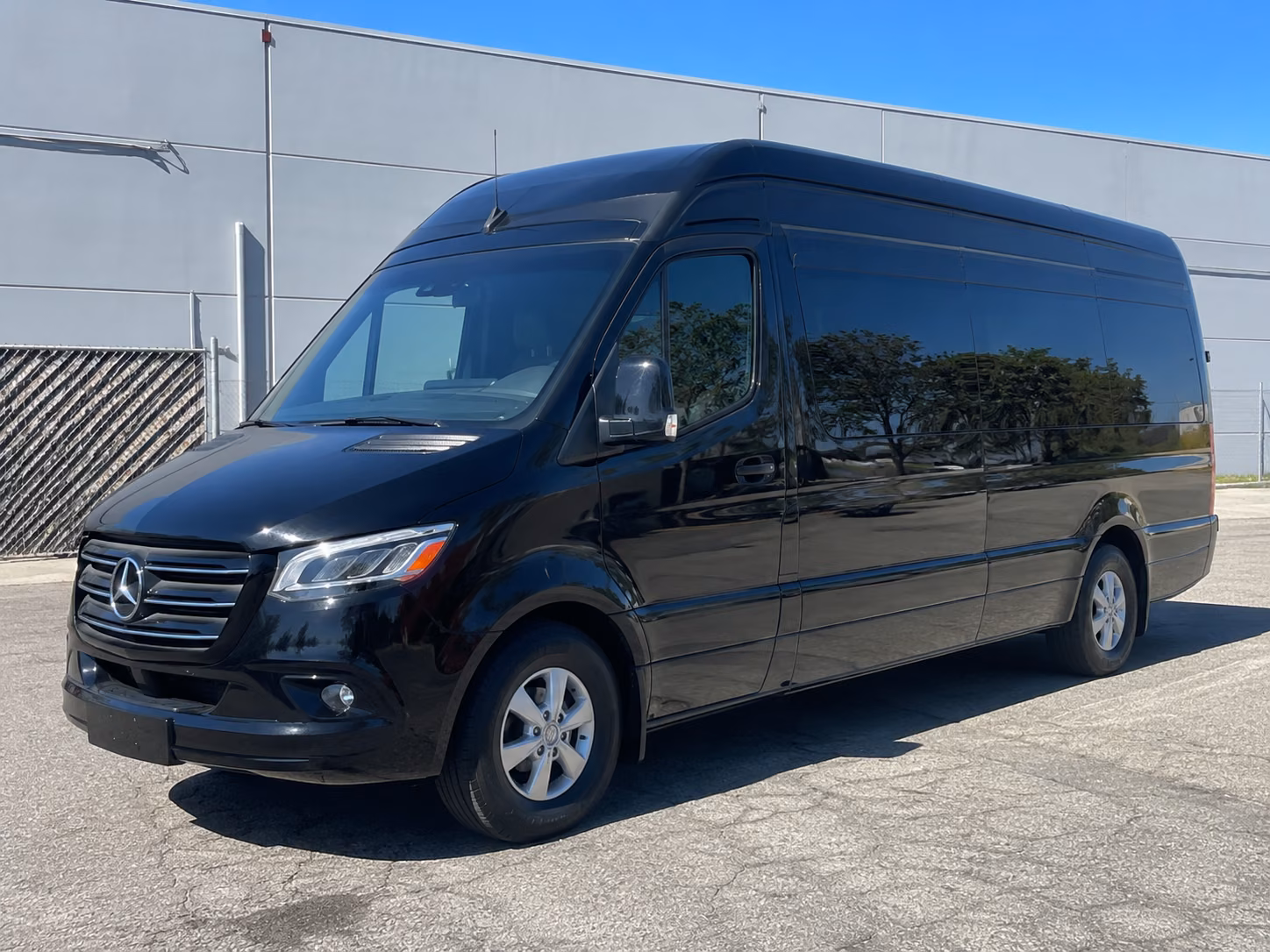 15 passenger sprinter van