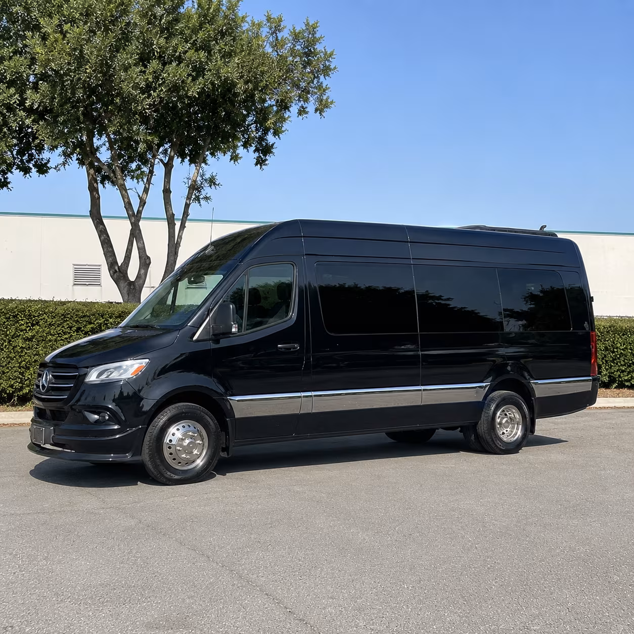 find the perfect transportation for your next airport transfer 5