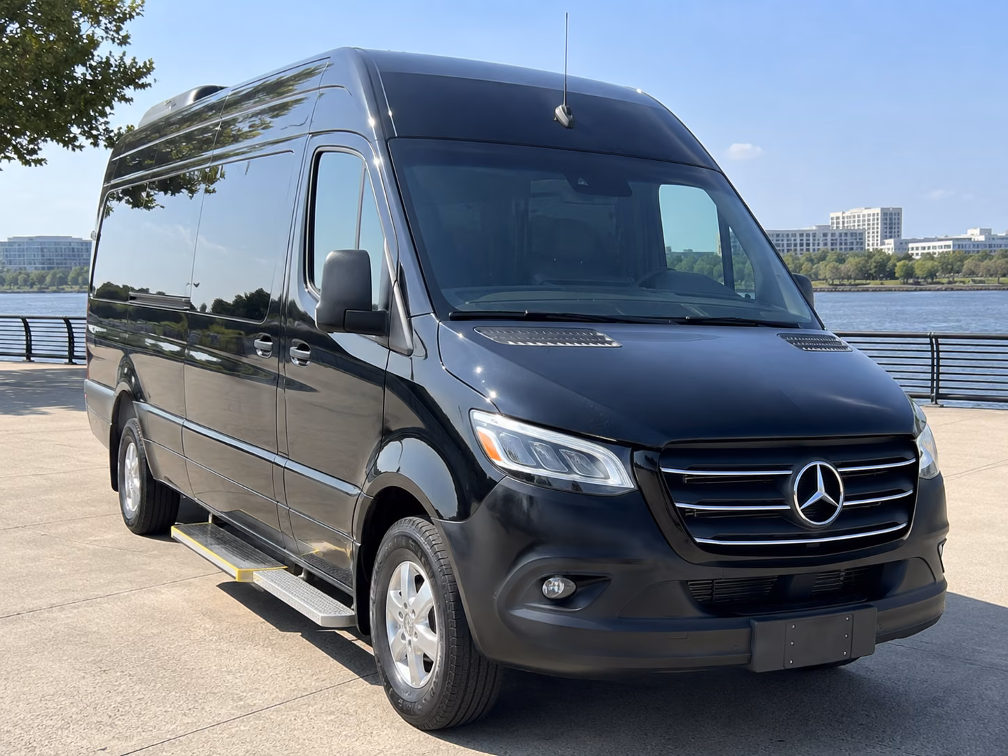 find the perfect transportation for your next corporate event 2